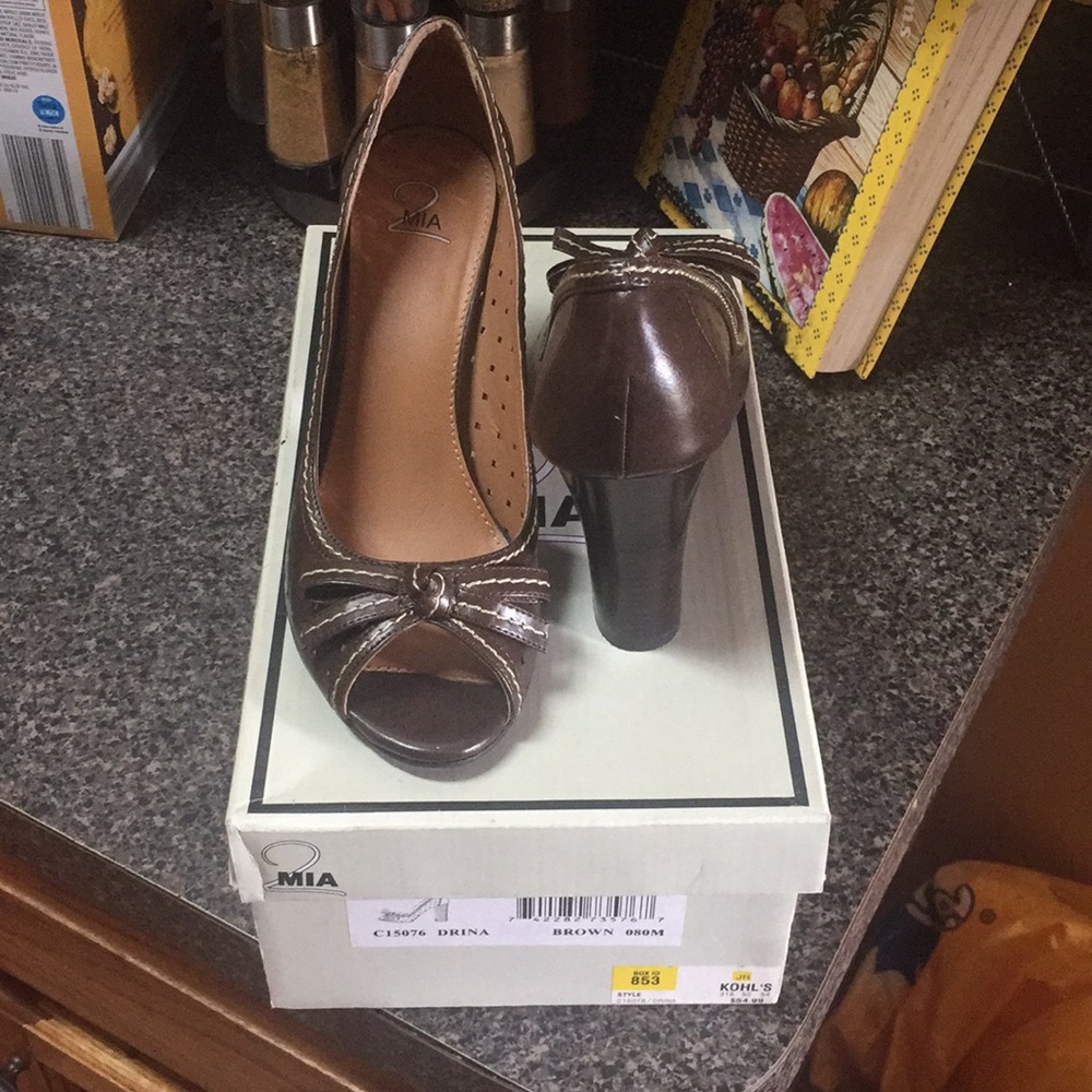 MIA Brown Thick Heels